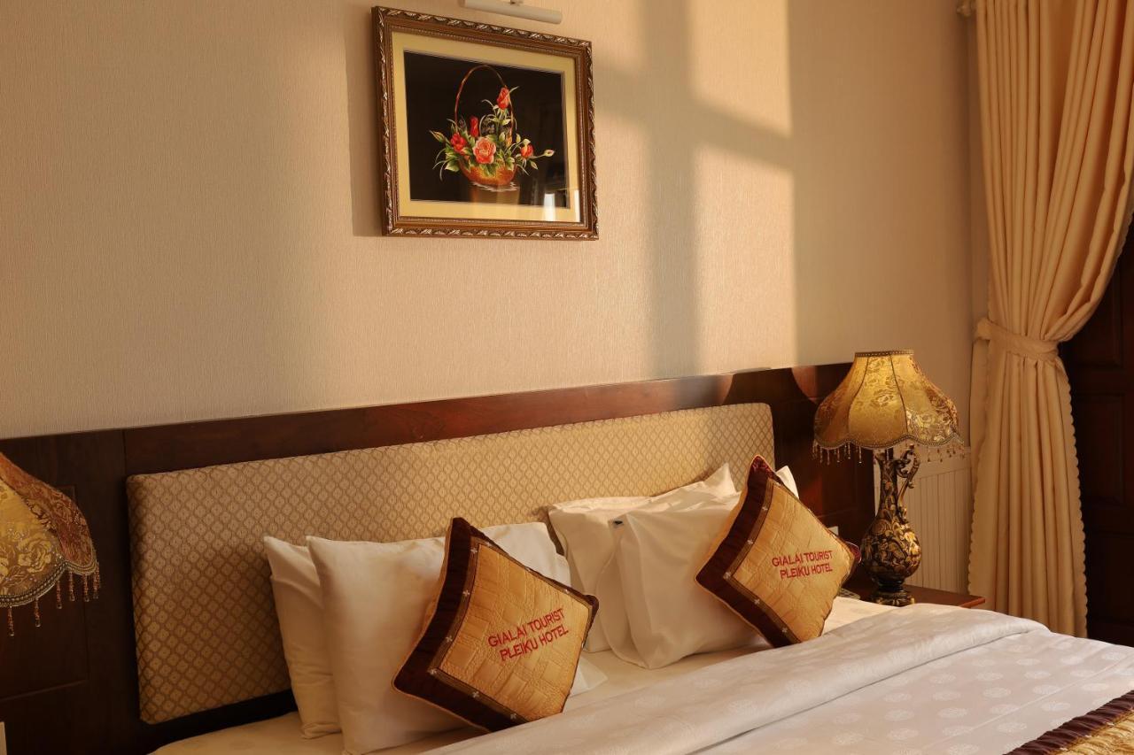 Pleiku Hotel Luaran gambar
