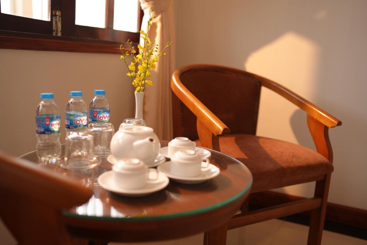 Pleiku Hotel Luaran gambar