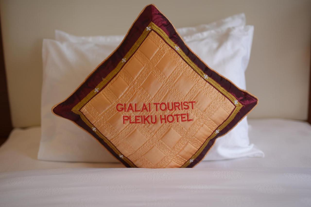 Pleiku Hotel Luaran gambar