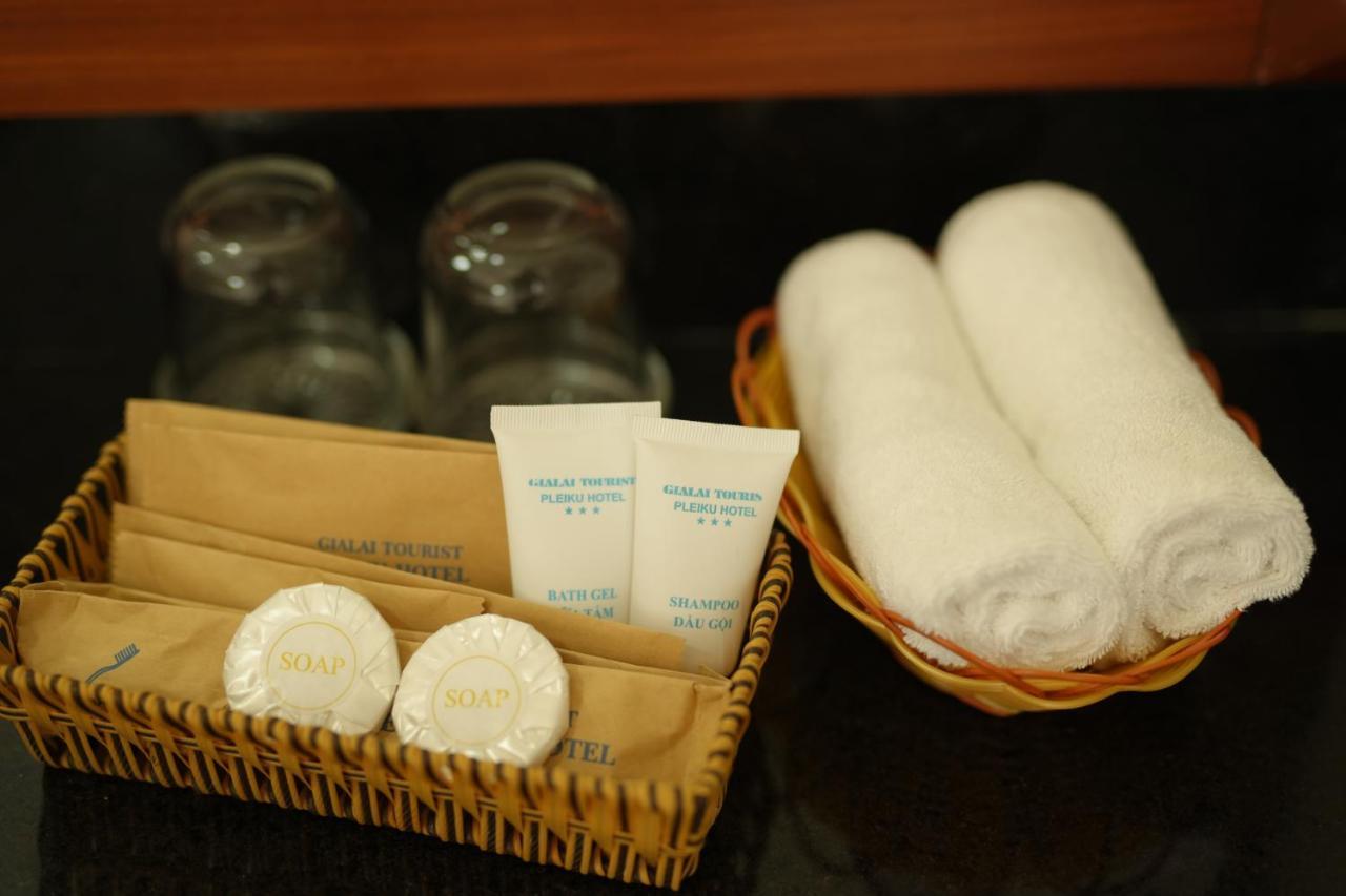 Pleiku Hotel Luaran gambar